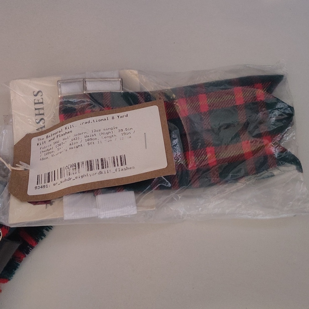 NWT The Balmoral Kilt, Traditional 8 Yard Kilt. - Picture 6 of 7